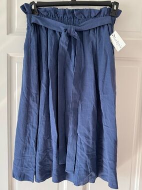 Marilyn’s by Boldetti
Linen midi skirt